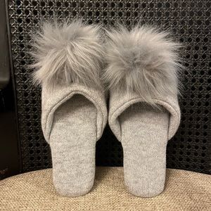 Express Slippers Size Small